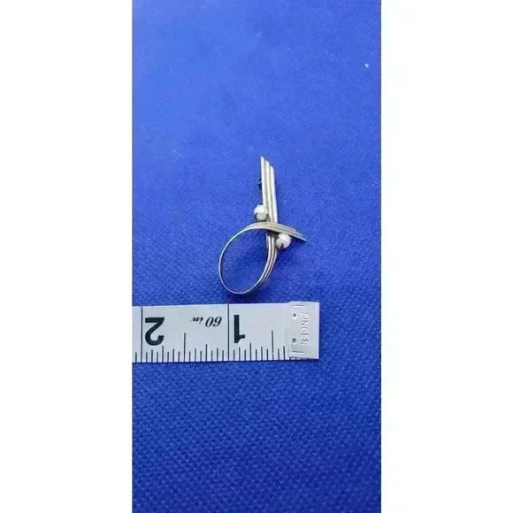 Vintage Brooch 12k Gold Plated Swirl Ribbon Faux Pearls Wells Pin - Picture 7 of 8